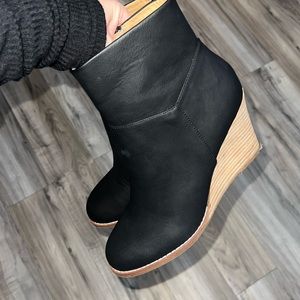 Dolce Vita Gessy Boots SZ 8.5 NWOB